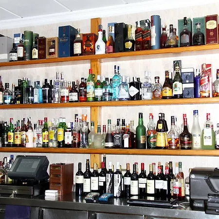 Pensión Restaurante La Masía *