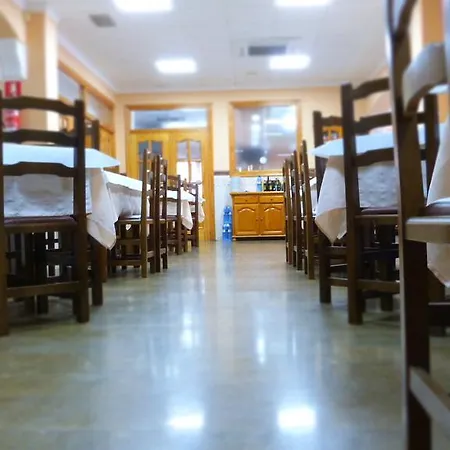 Pensión Restaurante La Masía