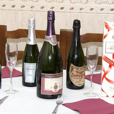 Guest house Restaurante La Masia Vila-real