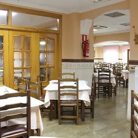 Guest house Restaurante La Masia *